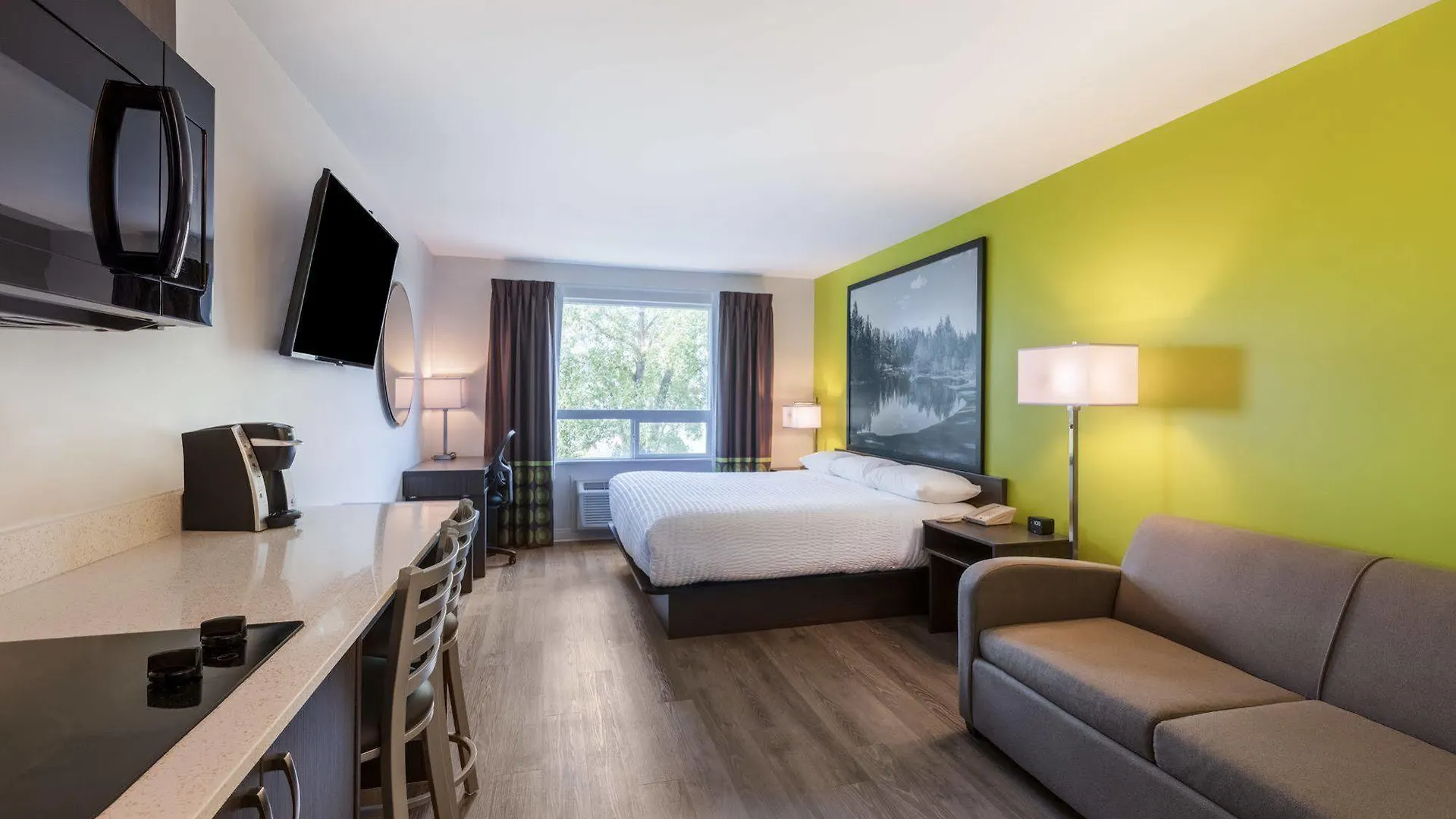 Super 8 By Wyndham Winnipeg East Mb 3*,  Canada